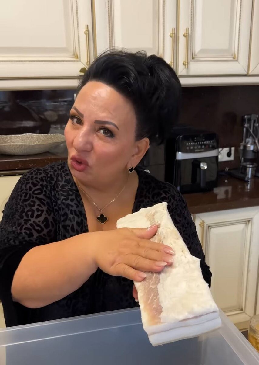 Вот такое сальцо берем