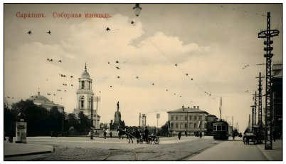 Соборная площадь с кафедральным Александро-Невским собором и памятником
Александру II (1910-е гг., не сохранились)