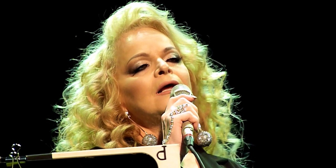 "Люди просто встали и ушли": позор на "Песне года" стал началом конца - Долину гонят со сцены и из страны