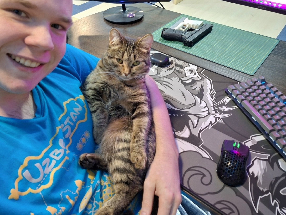 Кошечка обрела дом и нового надежного друга