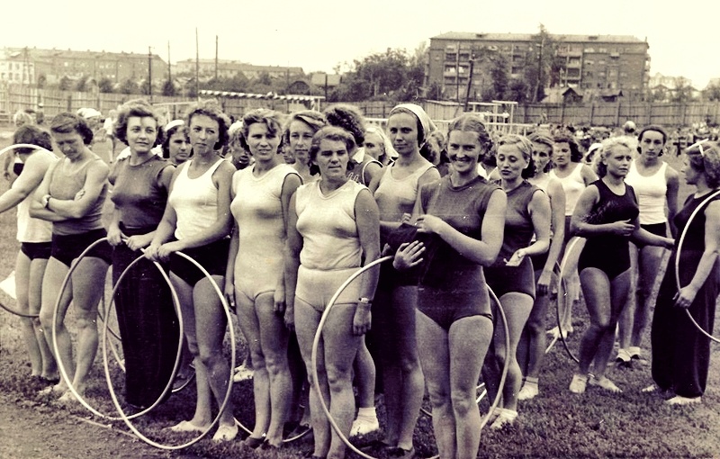 Красота и здоровье: советские спортсмены и спортсменки из добровольных спортивных обществ (ДСО)