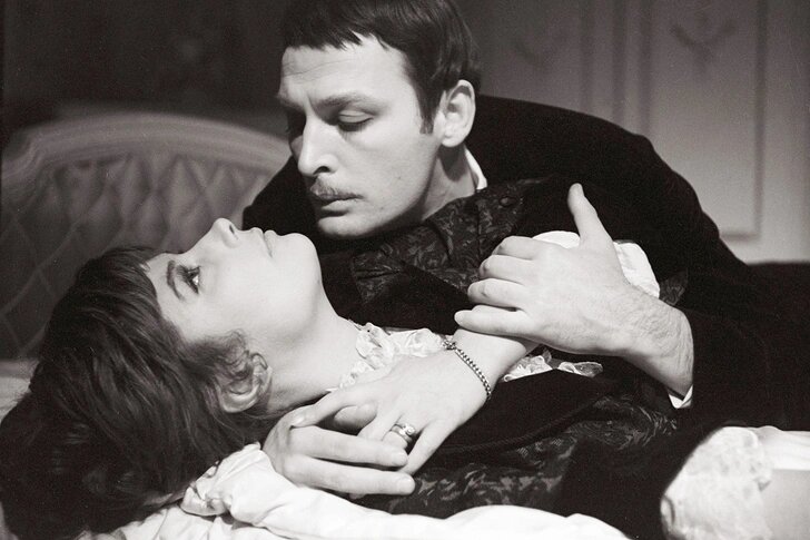    Татьяна Самойлова стала первой супругой Василия Ланового