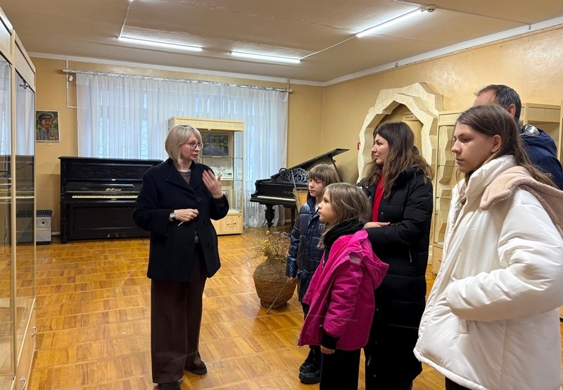 Листайте вправо, чтобы увидеть больше изображений