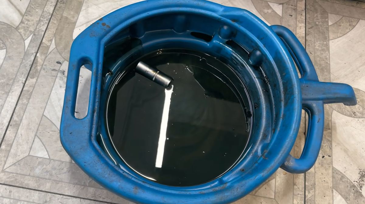 Слитое транспортировочное масло