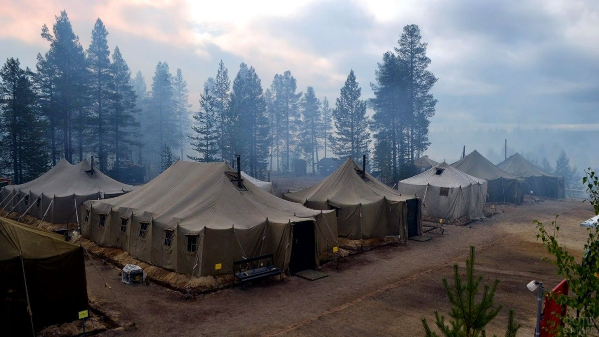 Участок палаточного лагеря.  Изображения взяты из открытых источников.