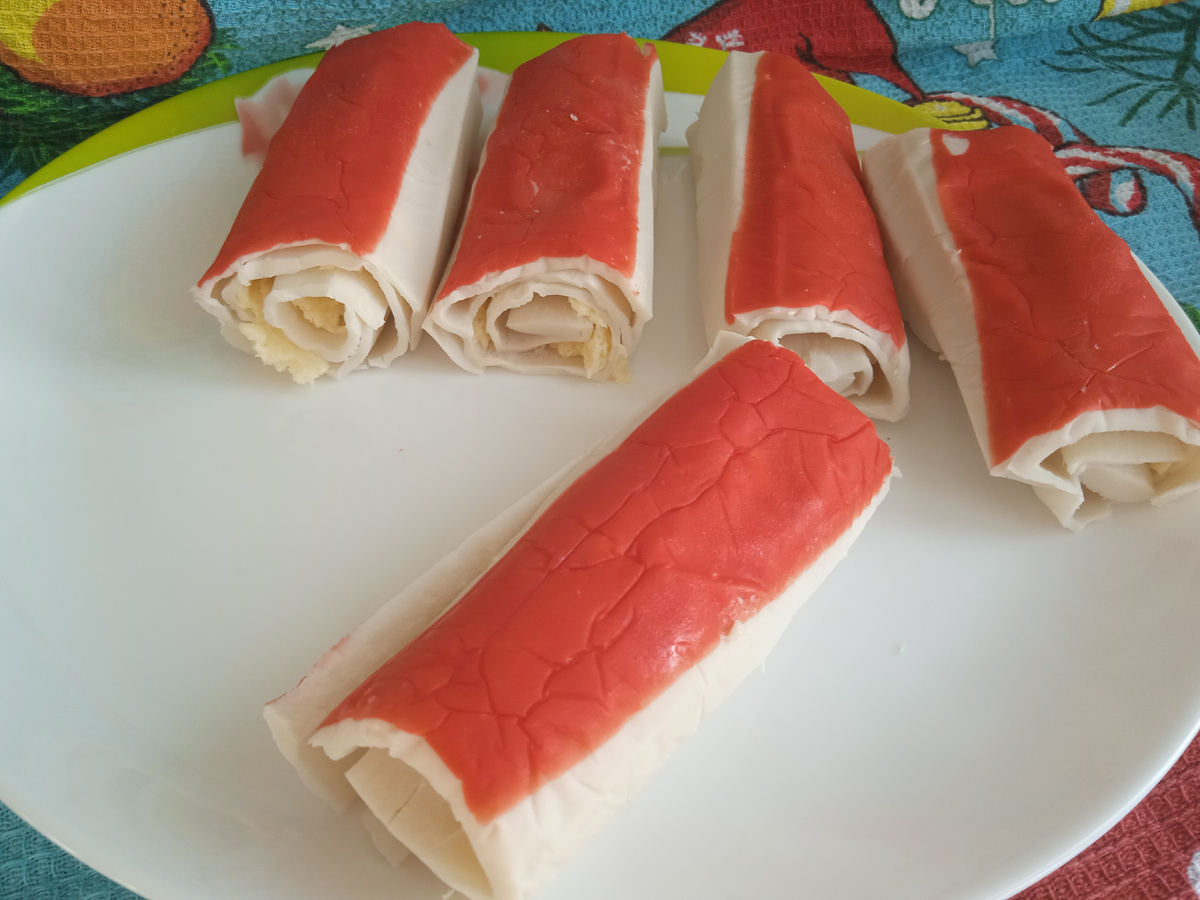 Готовые рулеты.