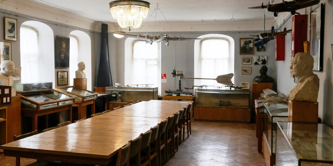 К 70-летию Научно-мемориального музея профессора Н.Е. Жуковского