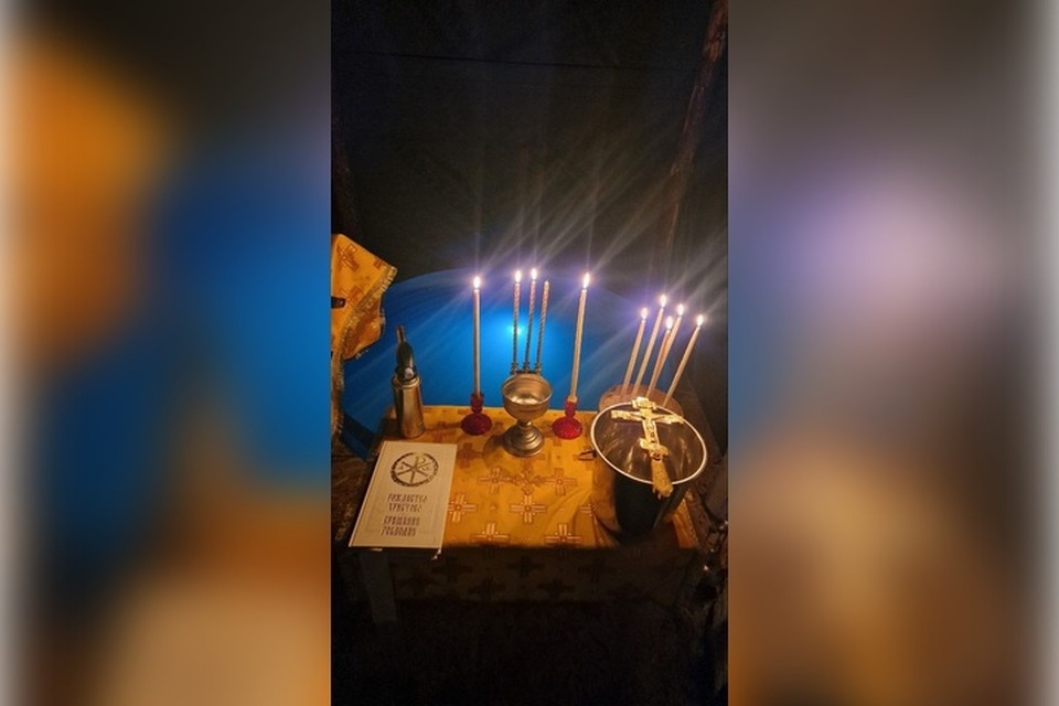    Ночное богослужение у купели. Фото: личный архив