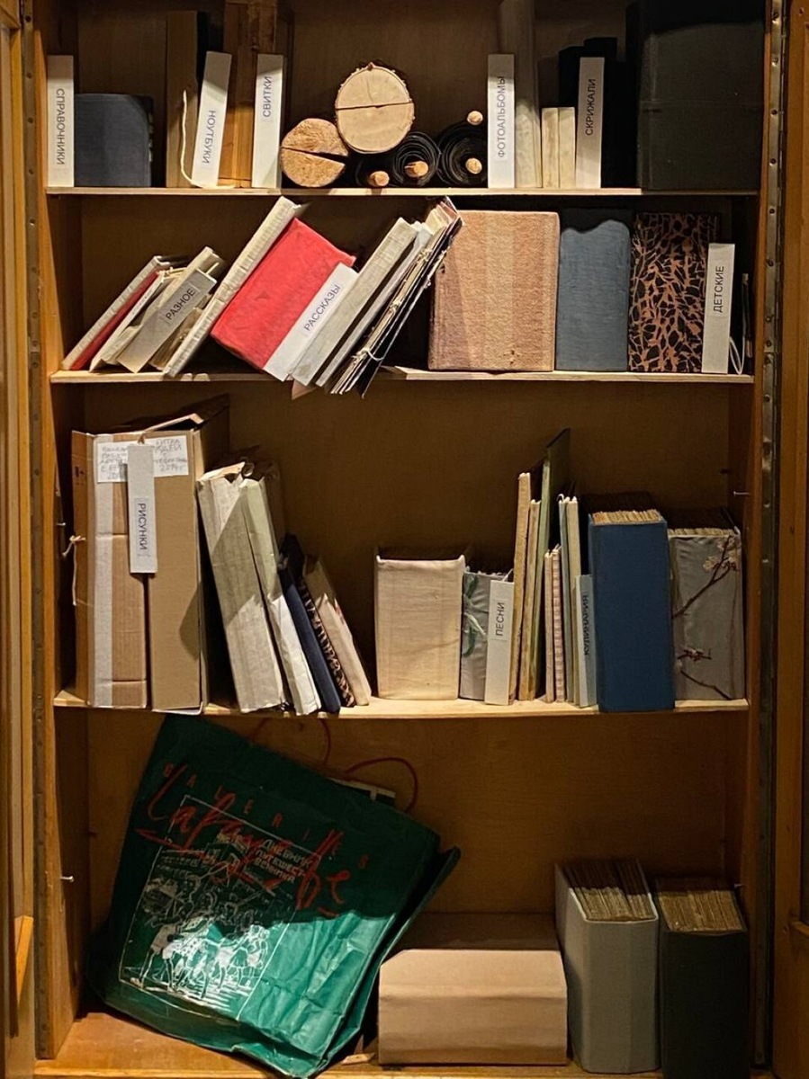    Фрагмент экспозиции «Шкаф» Фото: Изображение предоставлено Собака.ru NameGallery