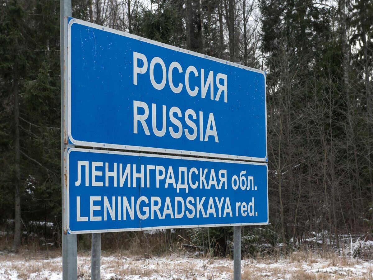    Знак въезда в Российскую Федерацию на пограничном пункте пропуска МАПП "Нуйамаа" на границе Финляндии и России | © РИА Новости / Алексей Даничев
