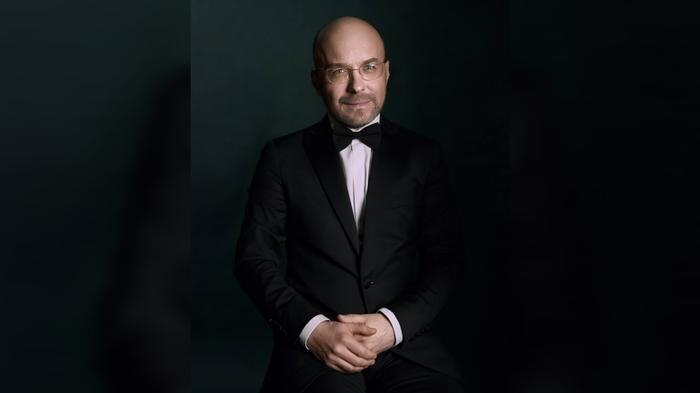 Исполняющий обязанности художественного руководителя Михайловского театра Александр Соловьёв. Обложка © Telegram / Михайловский театр