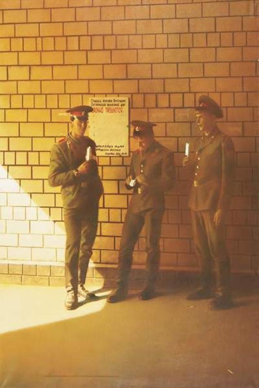 Файбисович. «Солдаты» из серии «На вокзале». 1989.