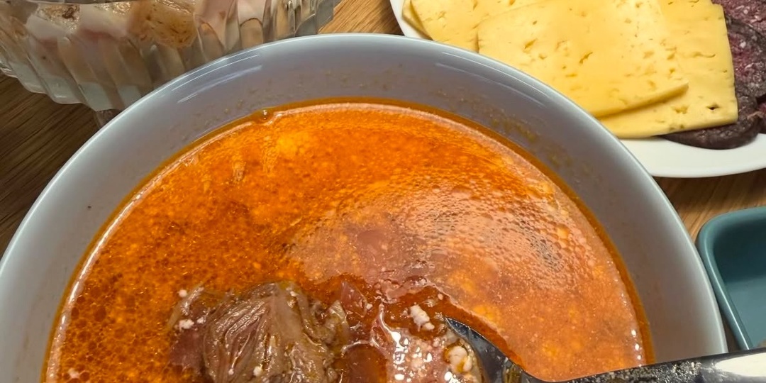 Правда ли тарелка борща в 9 вечера вредит поджелудочной железе после 60? Ответ врачей и нутрициологов