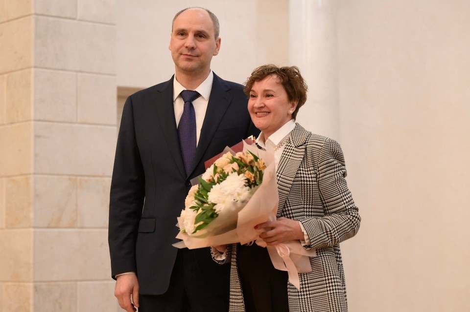    Выдающимся свердловским журналистам вручили награды. Фото: Департамент информационной политики Свердловской области