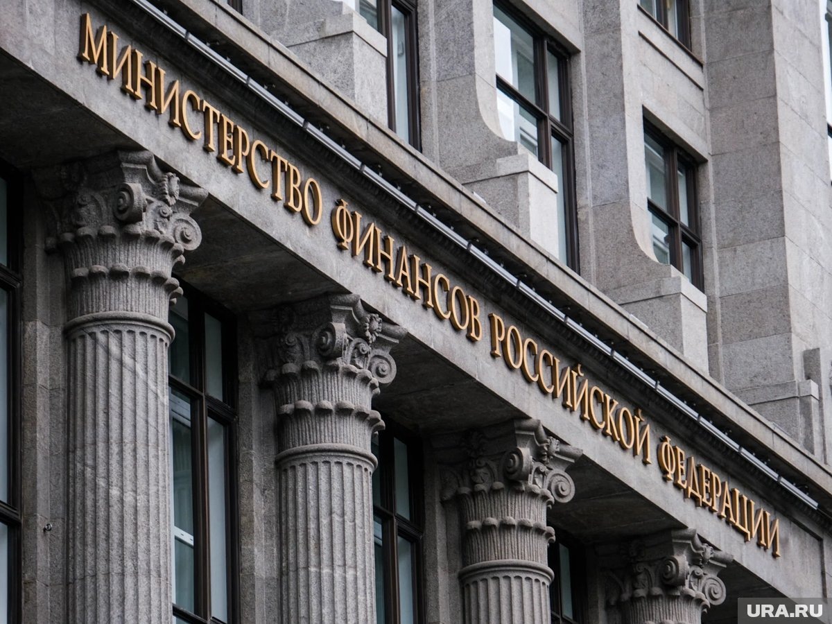    Объем продаж валюты Минфином в ближайшие три недели станет рекордным за всю историю таких операций