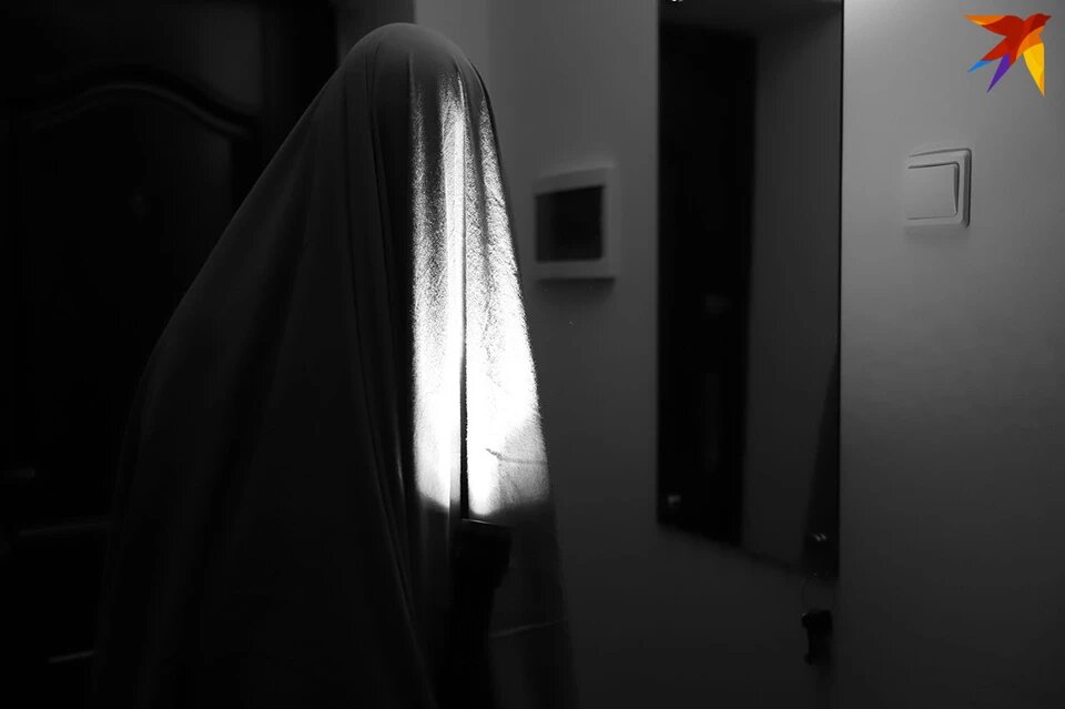 Маленький мальчик здоровался с тенью. Фото: Амир Закиров