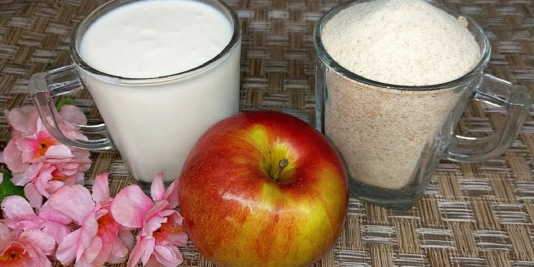 Беру кефир, манку и яблоко и готовлю эту вкуснятину к завтраку. Быстрый и простой рецепт