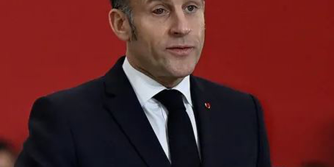 Макрон с залитым кровью глазом потребовал создать аналог «Орешника»