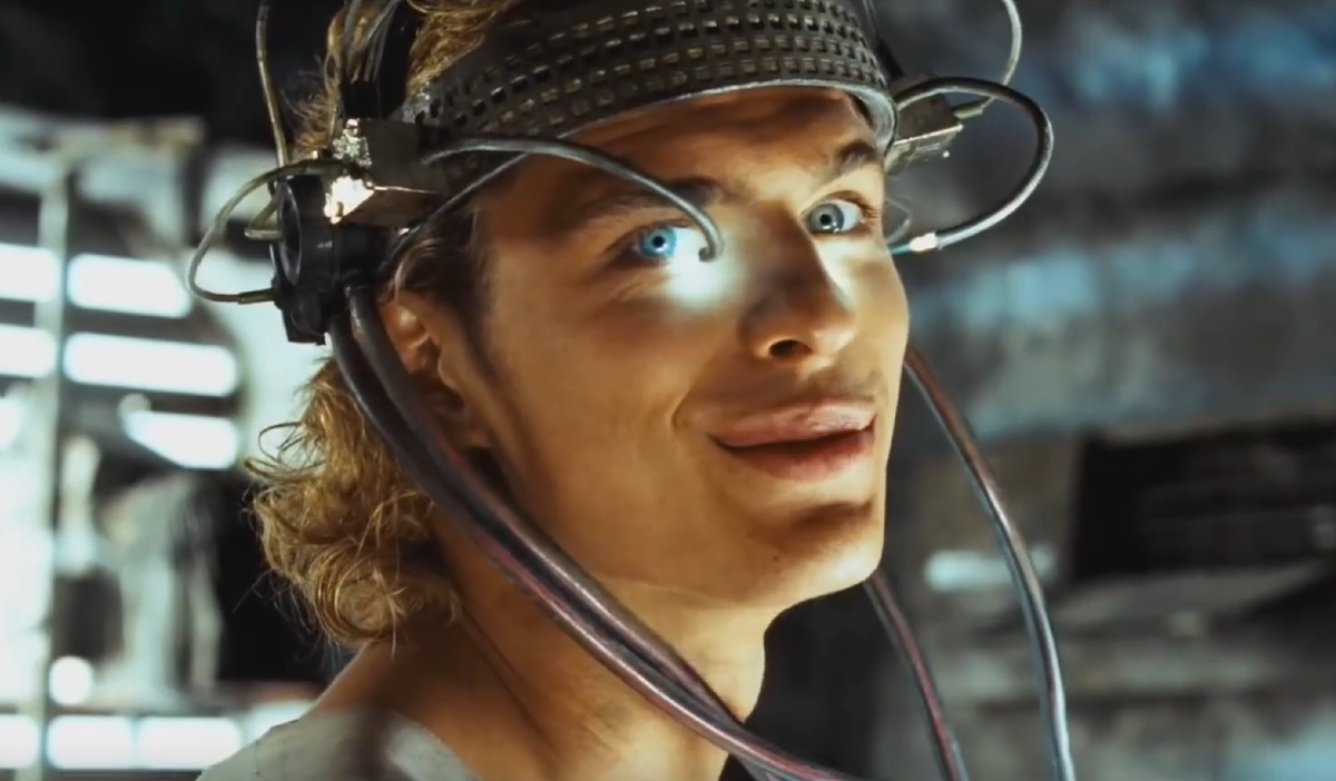 Максим из фильма Обитаемый остров.