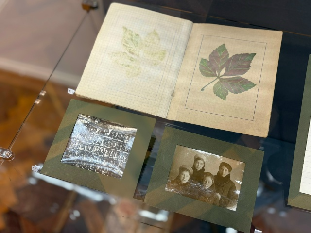 личные вещи Матросовой (Николаевой) Марии Николаевны