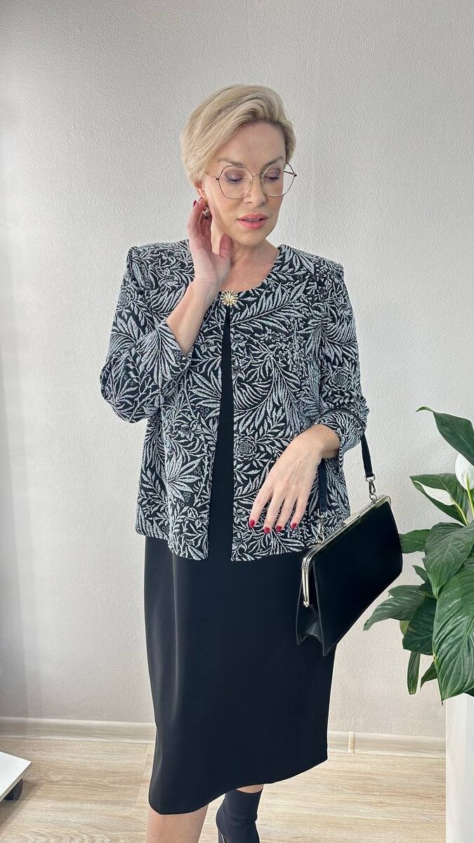 пример ужасного костюма