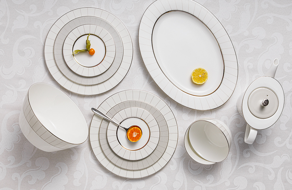     Белый в сервировке – вечная классика, которая может смотреться очень современно.    
 Фото: Williams Oliver/Narumi