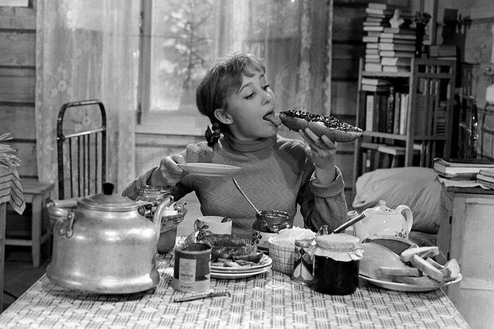 Обложка © фильм «Девчата», режиссёр Юрий Чулюкин, сценарист Борис Бедный / Kinopoisk