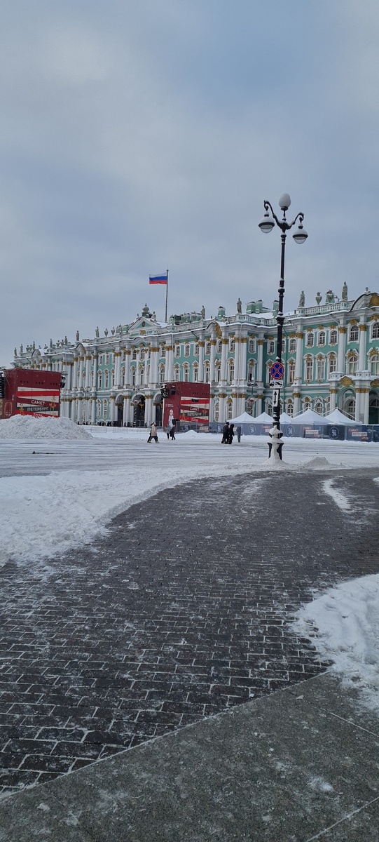 СПб на Дворцовой площади