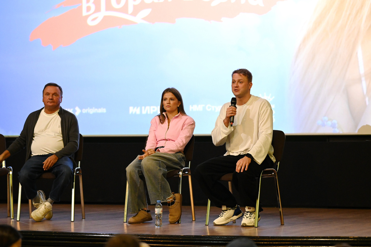 Юрий Сопронов, Ника Здорик, Евшгений Банифиатов в Череповце.