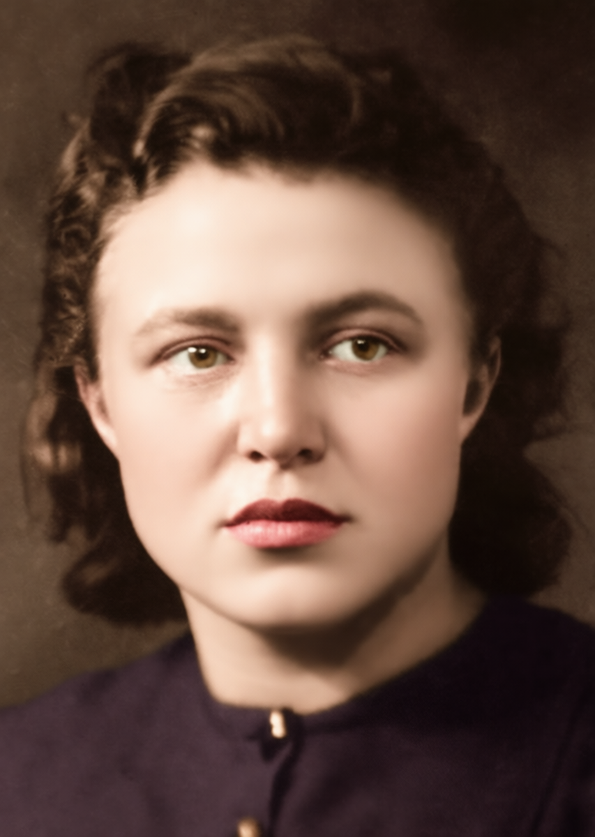 Анисимова Анна Михайловна. Фото восстановлено фондом "Исток" с помощью искусственного интеллекта в рамках реализации проекта "Ушедшим в разведку навечно".