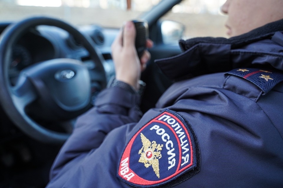    В настоящее время сотрудники полиции устанавливают личности подростков. Светлана МАКОВЕЕВА