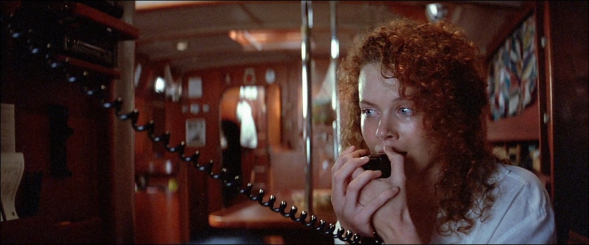 Мрачный саундтрек - первая работа в кино Грэма Ревелла, для которой он позаимствовал часть материала у своей индастриал-группы SPK. 