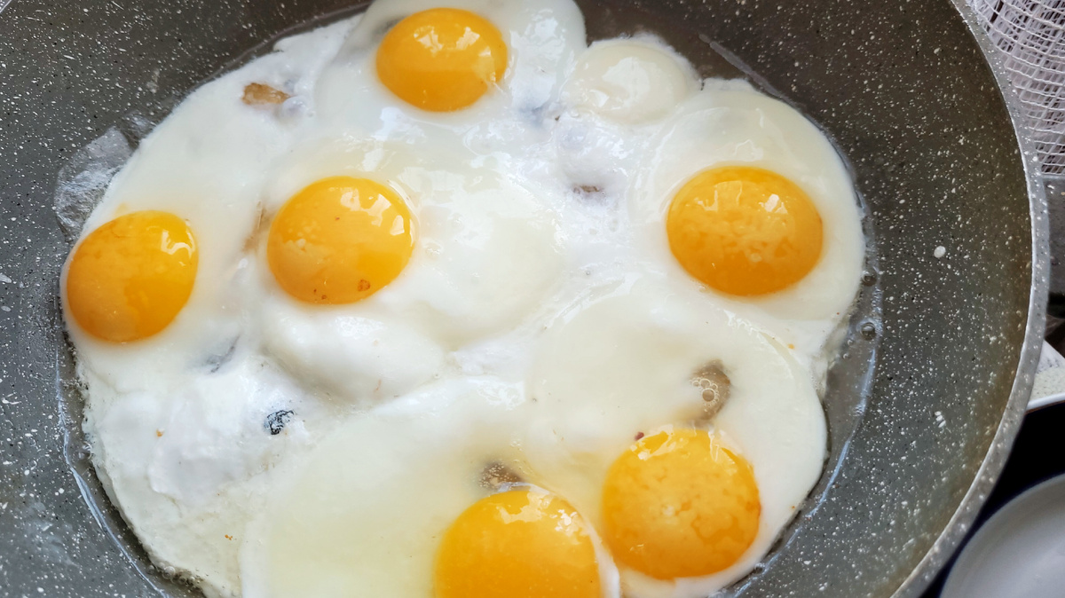 Яйца от наших кур.