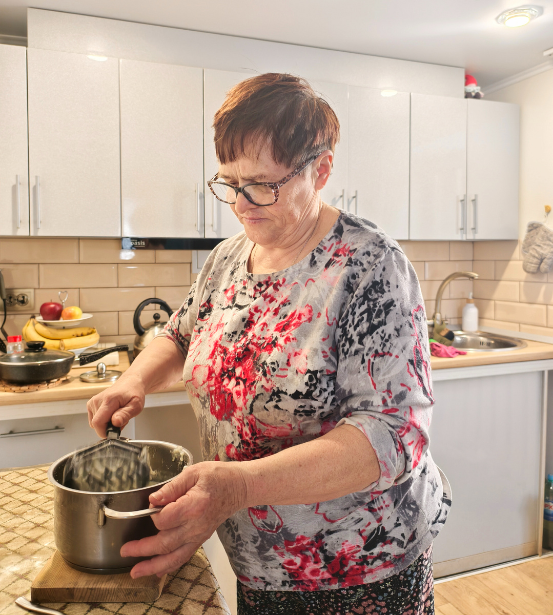 Михална на кухне