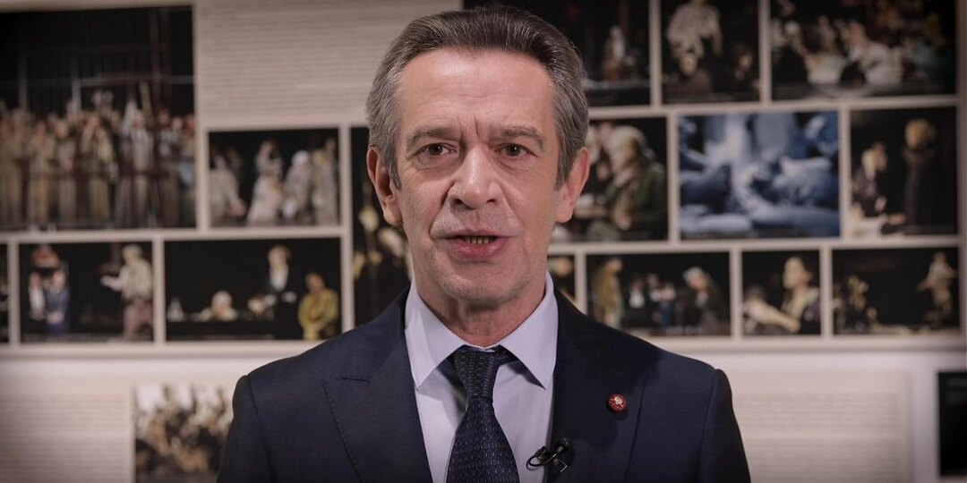 Сегодня наша страна впервые отмечает День Артиста!