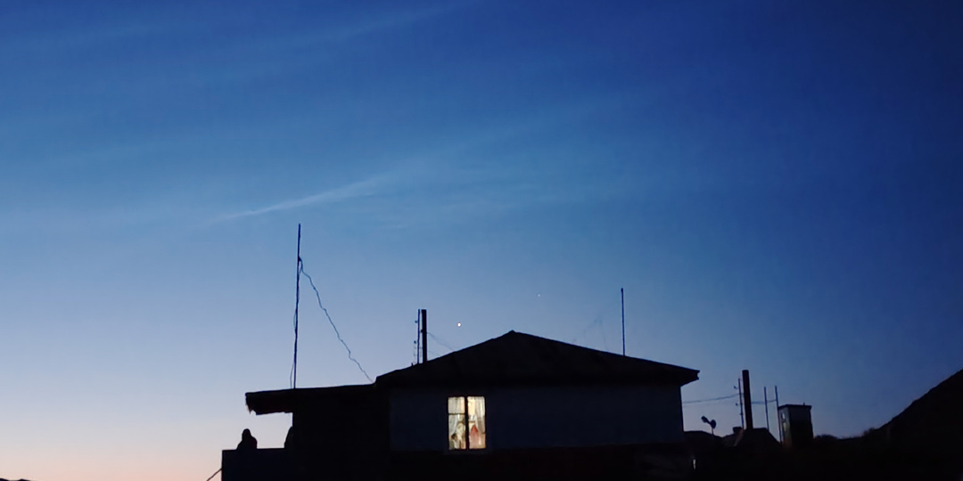 Приполярный Урал для тех, кто не любит палатки: как меня занесло в горы с детьми, но без рюкзаков