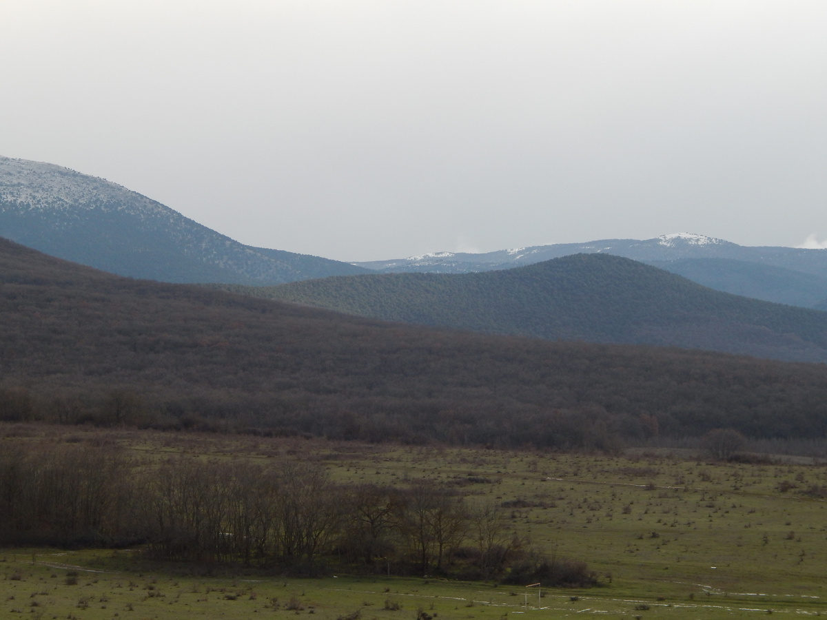 В горах снег.