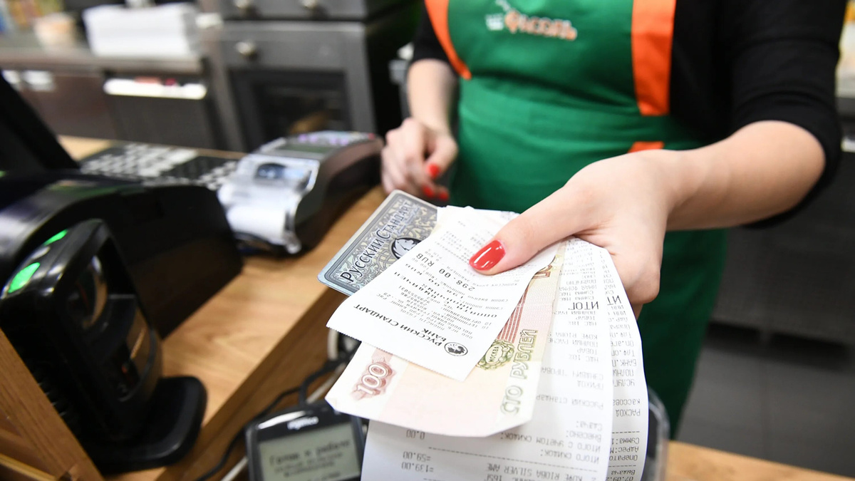 Наличные снова в ходу: как новые налоги заставили бизнес отказаться от карт