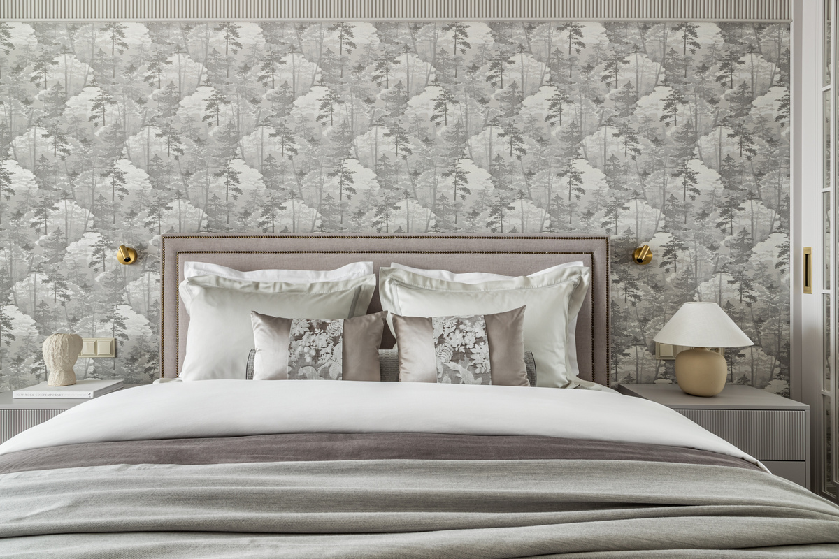 Обои AM2 001 Deep Forest в светло-сером оттенке из коллекции Ambient vol. 2 от Milassa