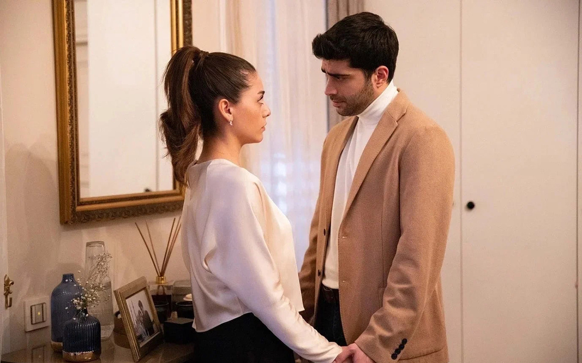 Кадр из сериала "Клюквенный щербет"