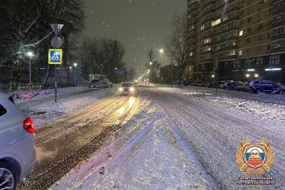    В Ростове на пешеходном переходе автомобиль сбил несовершеннолетнего. Фото: Госавтоинспекция РО
