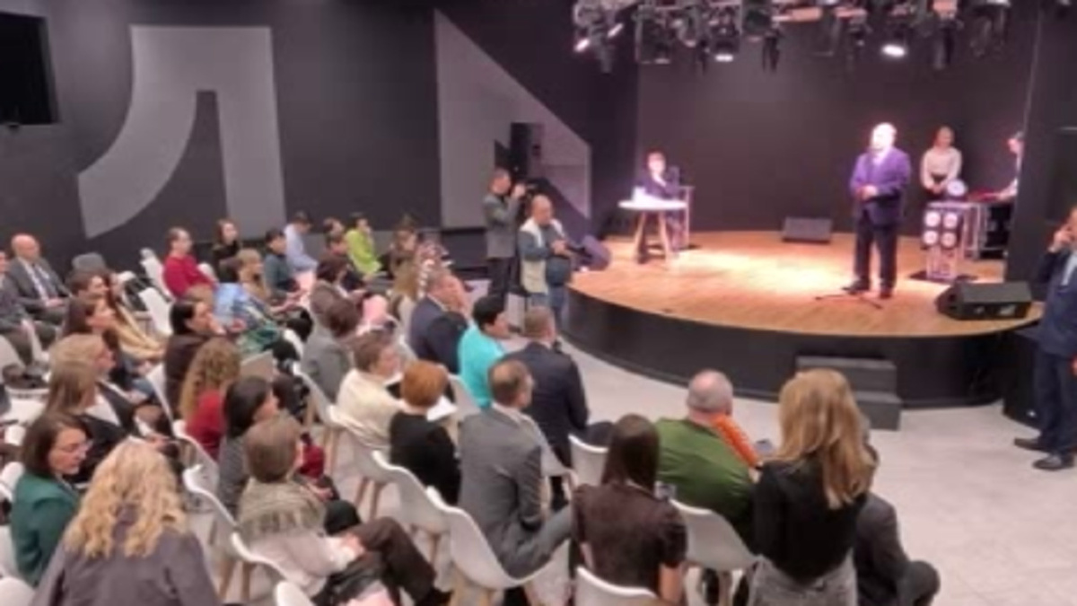    Курские журналисты приняли поздравления с Днём печати