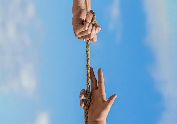 Цена удержания города растёт. А мы не торопимся