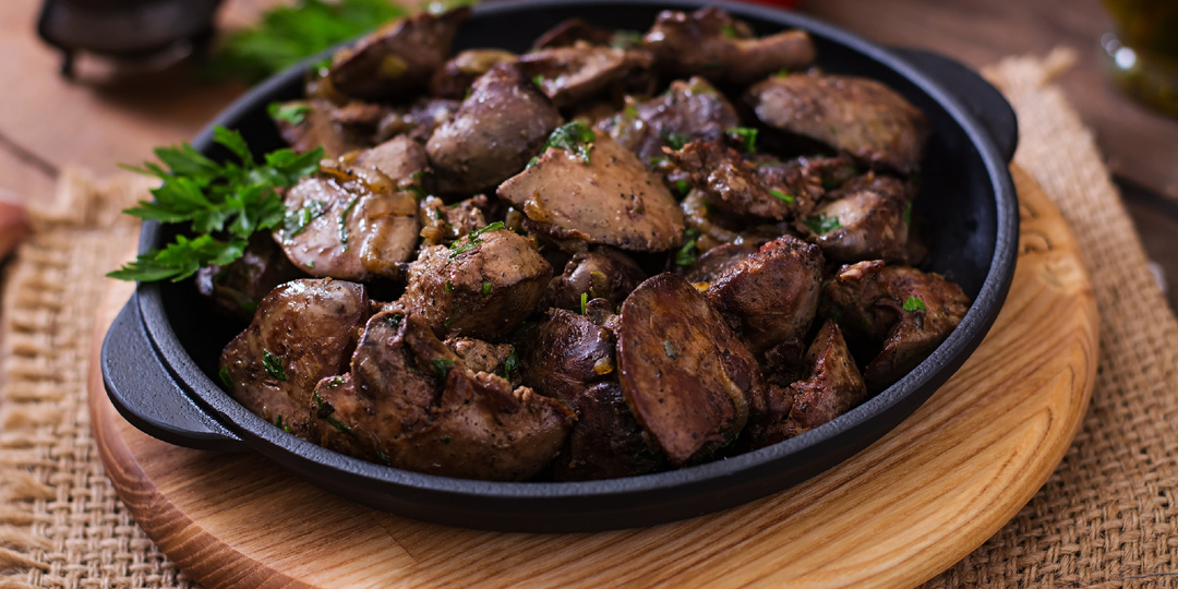 Блюда из печени: 10 способов превратить простой продукт в кулинарный шедевр