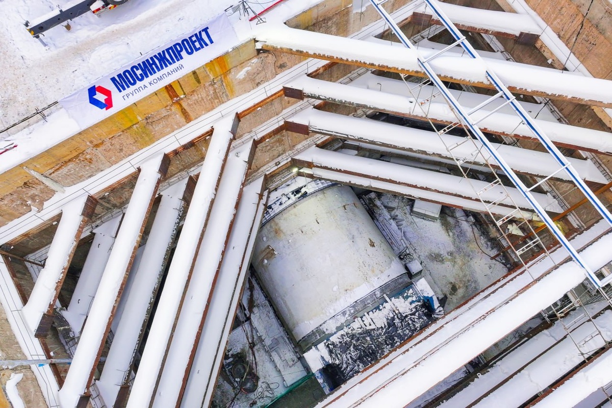 📸 1.1: Щит в монтажной камере