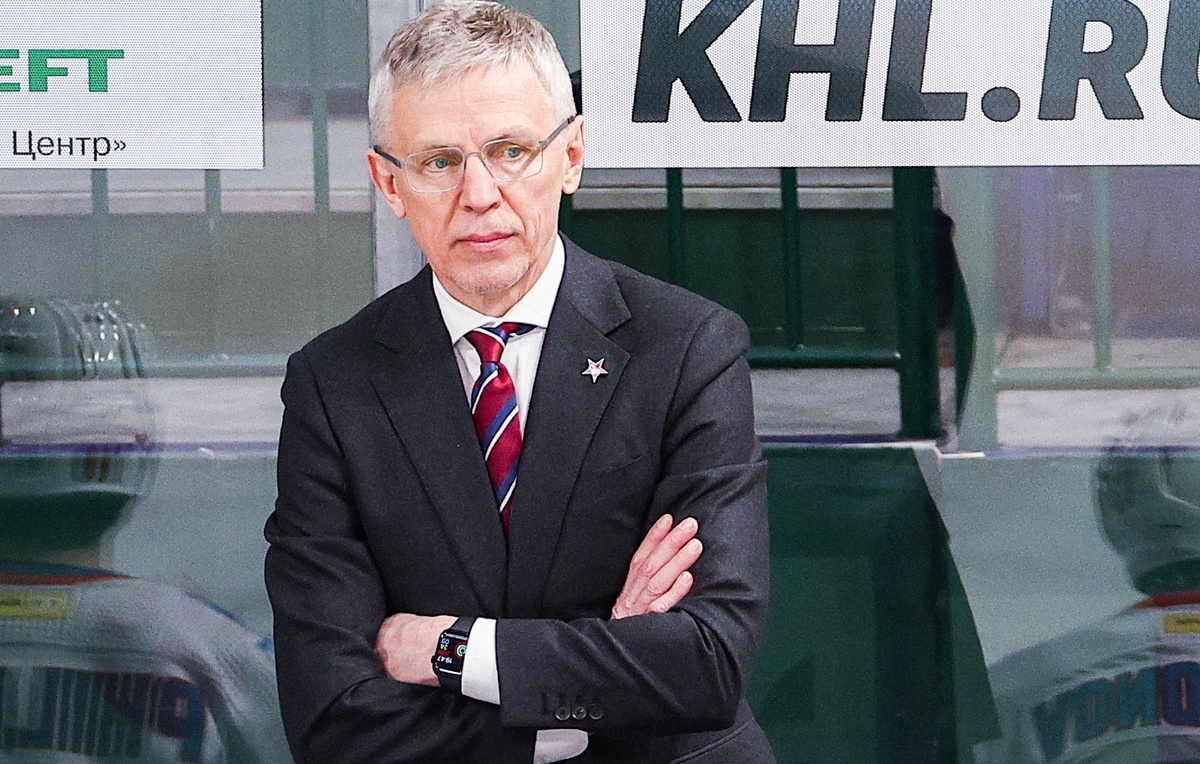    Главный тренер СКА Игорь Ларионов  Егор Алеев/ТАСС