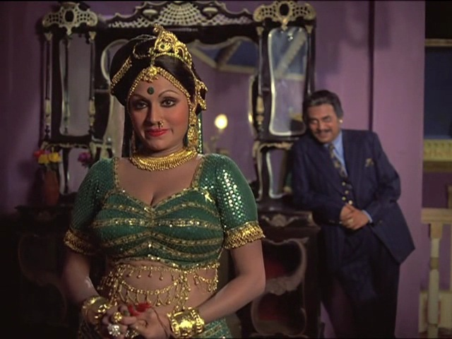 Кадр из фильма "В плену дворцовых интриг" взят для иллюстрации из Яндекс Картинки.