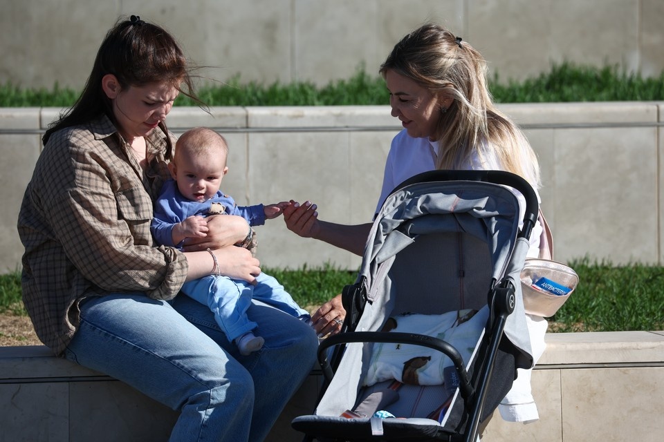    Пособия по безработице и уходу за ребенком проиндексируют на 5,6% в феврале GLOBAL LOOK PRESS