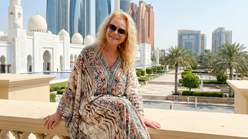 Пока Ларису Долину силой выселяют из квартиры, она отдыхает на Дубае за 8 миллионов рублей