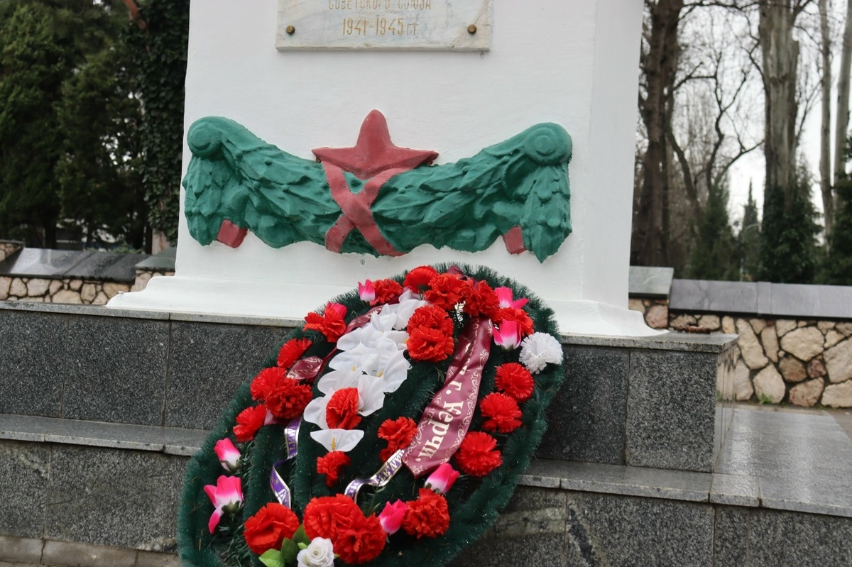 Ориби Каммпирр - Севастополь. Город у моря © Copyright: Ориби Каммпирр